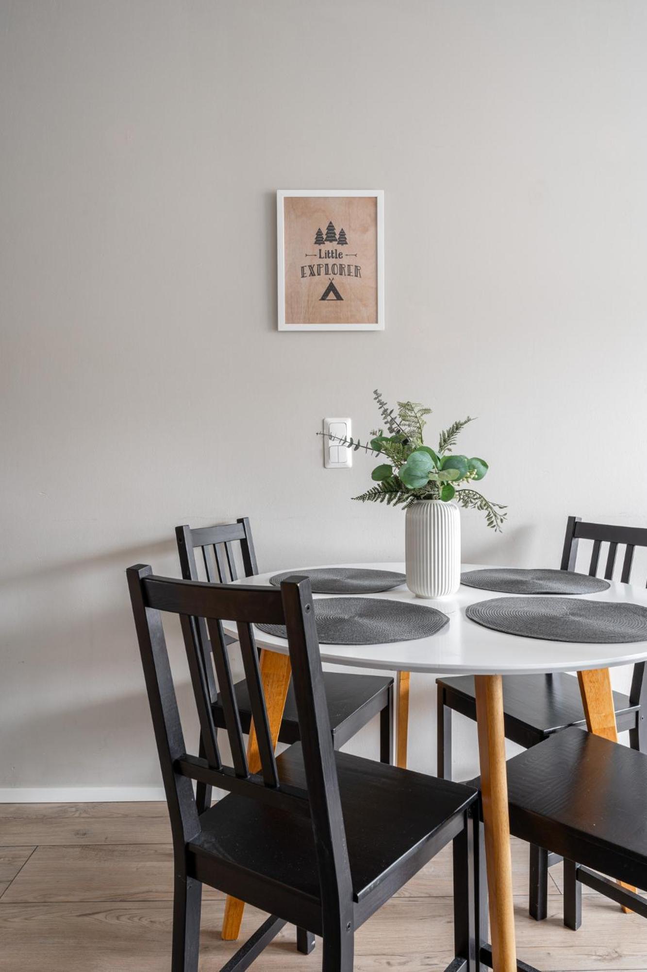 Heartful 1br With Balcony Next To Railway Station - Hosted By 2ndhomes Appartement